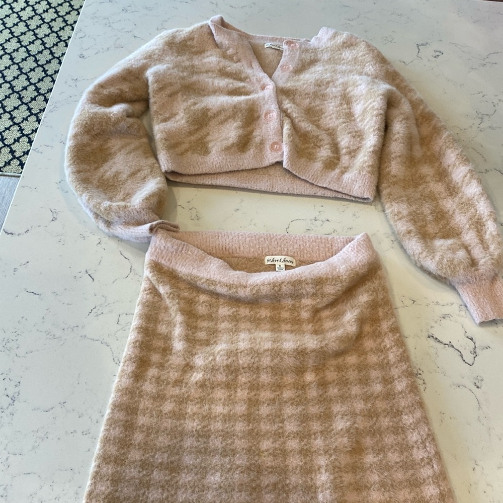 For Love & Lemons houndstooth set! Fair condition (matted)